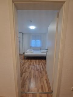 Single room in einer WG mit gemeinsamer Küche, Badezimmer und Toilette - 0