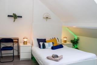 Entire Cosy 2 Bedroom Flat - Brightside - 0