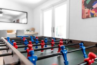 Stunning Tropical Pool House Miami Coconut Grove - 6