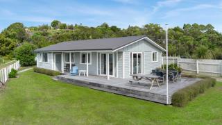 WaveSong Cottage - Your Escape by the Sea - Parapara - 9
