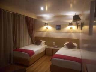 Batma nile Crouse - Luxor - 1