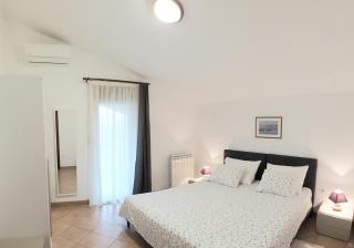 Apartments with a parking space Rovinj - 24279 - 2