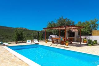 Family friendly house with a swimming pool Vrpolje, Sibenik - 24345 - Šibenik - 4