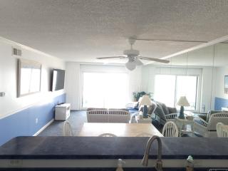 OCEANFRONT 29th St 2BR 2BA Condo Steps To Boardwalk - 3