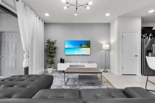 Exceptional Townhome with Private Pool WW8907 - 8