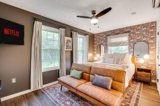 NEW! Shenandoah family & dog friendly cabin - 5 min walk river with private river access, BBQ, playground, fire pit - Shenandoah - 4