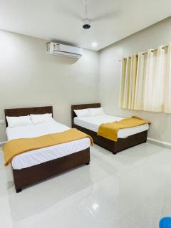 Maheshwari Bhakt Niwas And Homestay - Tuljapur - 3