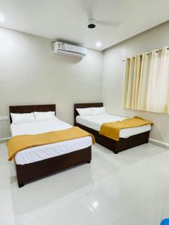 Maheshwari Bhakt Niwas And Homestay - Tuljapur - 0