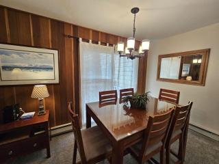 Pinenut Place home - 8