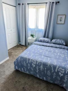 Modern Downtown Stay - Yellowknife - 1