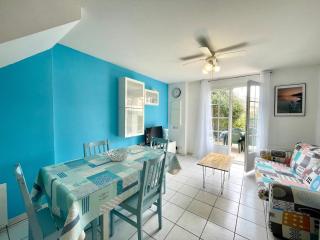 Maison T3 à 150 m de la plage avec piscine collective, parking et WiFi - FR-1-231-234 - 2