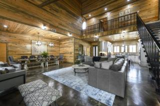 Grand Estate - Broken Bow - 7