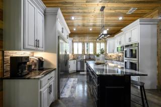 Grand Estate - Broken Bow - 6