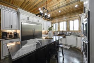 Grand Estate - Broken Bow - 5