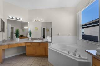 Great Pool Villa Near Disney - 7