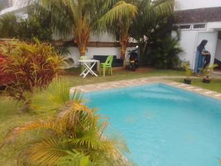 First floor apartment with view and balcony and with charming pool near sandy beach and commerces - 3