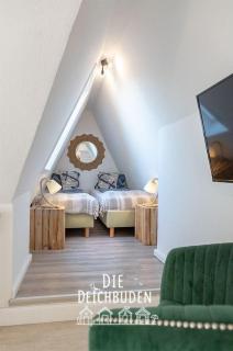 Die-Deichbude-4-Box-10 - 1