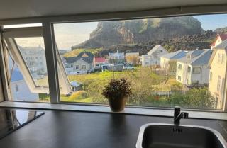 Your budget-friendly apartment for up to 5! - Vestmannaeyjar - 3