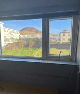 Your budget-friendly apartment for up to 5! - Vestmannaeyjar - 2