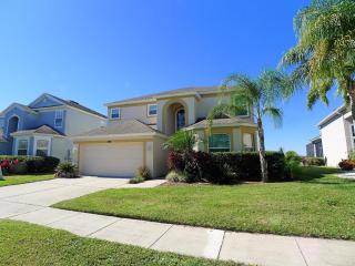 Overlooking The Golf Course, Spacious Interior! - Davenport - 0