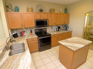 Overlooking The Golf Course, Spacious Interior! - 4