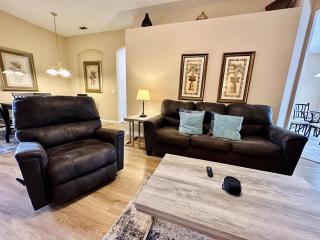 Recently Upgraded Home With Pool, Near Golf! - 4