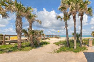 Once Upon A Tide Oceanview Condo Pet Friendly - Jacksonville Beach - 9
