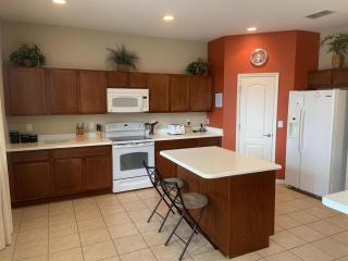 Luxury Liesure - New Pool Home - Davenport - 3