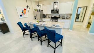 Gated Luxury Resort Home With South Facing Pool - Davenport - 5