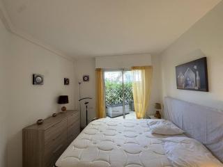 Appartement avec grande terrasse et garage à Cavalaire-sur-Mer - FR-1-100-355 - Cavalaire-sur-Mer - 3