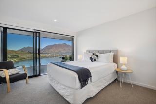 Modern Luxury Meets Alpine Charm - Queenstown - 5