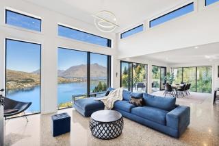 Modern Luxury Meets Alpine Charm - Queenstown - 0