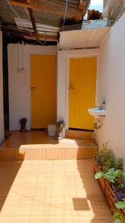 Wrech House Sagana 1989 - PAY BEFORE ARRIVAL -3 Rooms, 4 Beds, Kitchen & Bathroom - 1