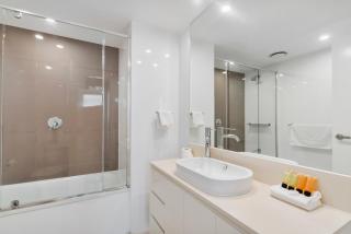 H Star Residences-- Paradise Stayz - Gold Coast - 4
