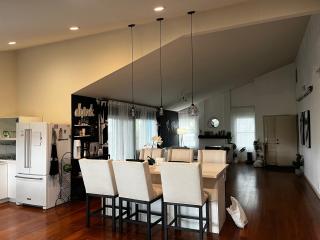 Spacious Home Steps from Huge Park and Outdoor Fun - San José - 9