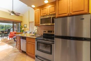 Hanalei Bay Beach Retreat with Waterfall Views - Princeville - 3