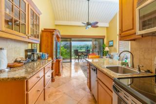 Hanalei Bay Beach Retreat with Waterfall Views - Princeville - 4