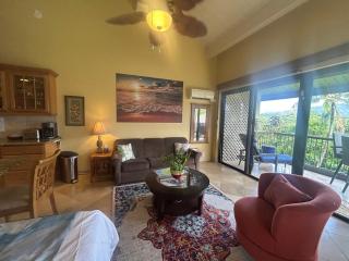 Hanalei Bay Beach Retreat with Waterfall Views - Princeville - 2