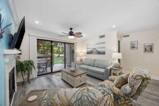 Beautifully Decorated 2 BR Villa located in exclusive gated community, Sleeps 8! - Myrtle Beach - 5