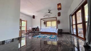South cliff beach resort - Varkala - 0