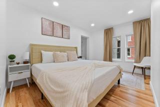 Family Friendly 4BR. Trendy & Great Location - 8