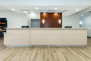 Comfort Suites University Drive - College Station - 7