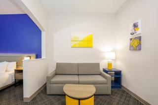 Comfort Suites University Drive - College Station - 3
