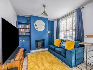 Charming Coastal Southsea Home Pass The Keys - 0