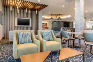 Cambria Hotel Davenport Quad Cities - Bettendorf - 7