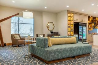 Cambria Hotel Davenport Quad Cities - Bettendorf - 5