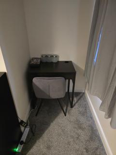 Quiet Ensuite Room in Rotherham - 2