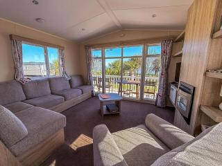 Modern 6 Berth Caravan With Free Wifi Nearby Pakefield Beach Ref 68028Cr - 1