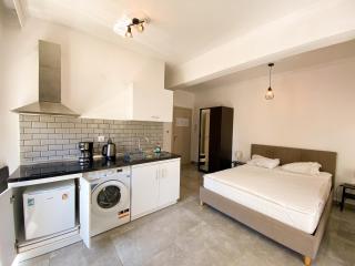 Hakan's Seaside Apartments - 0