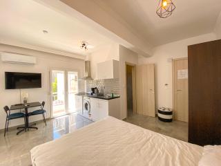 Hakan's Seaside Apartments - Nea Kalikratia - 7